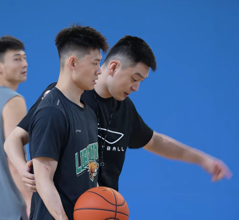 岚嵚旁边