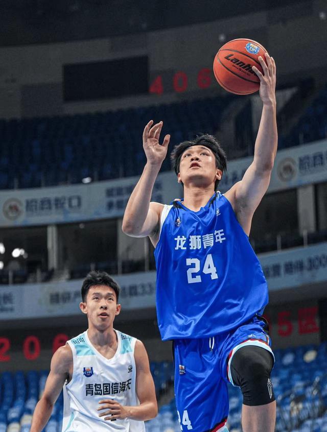 寸内线外援